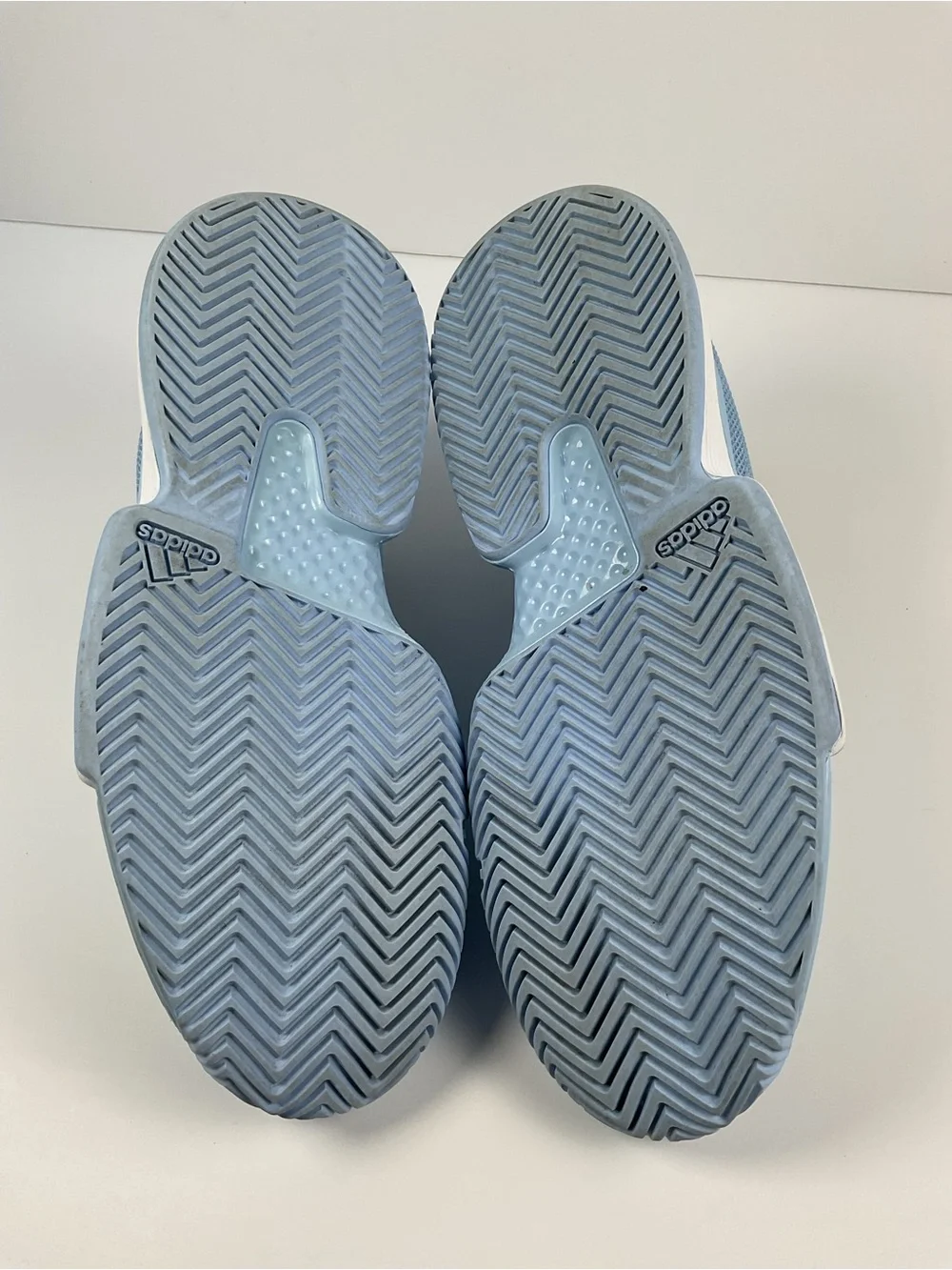 Adidas Men’s Size 8.5 Light Blue Athletic Training Gym Sneakers
